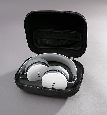 headphones-06.jpg