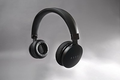 headphones-17.jpg